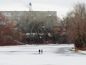 Все внимание опасности тонкого льда